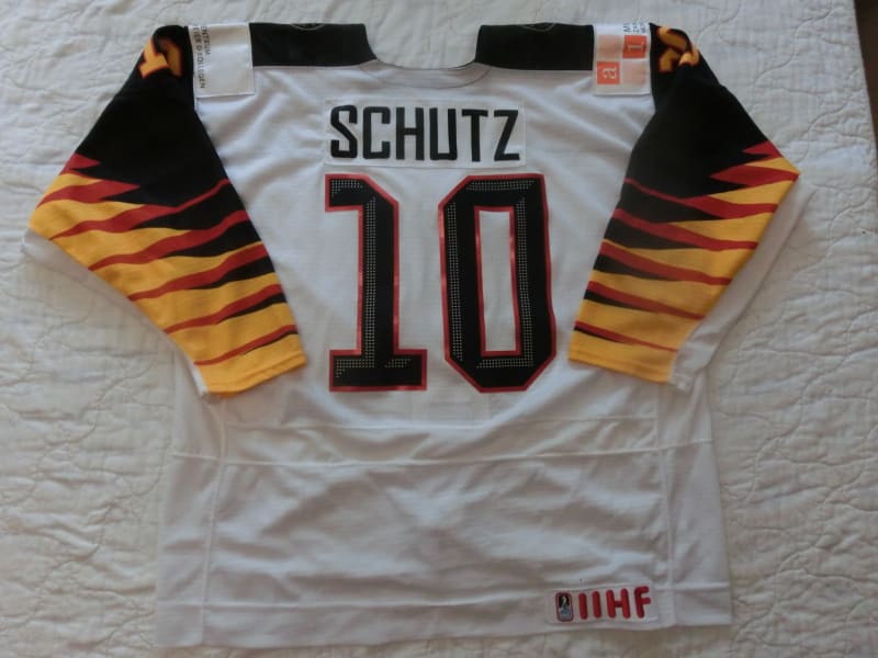 DEB Nachwuchs Trikots Gameworn