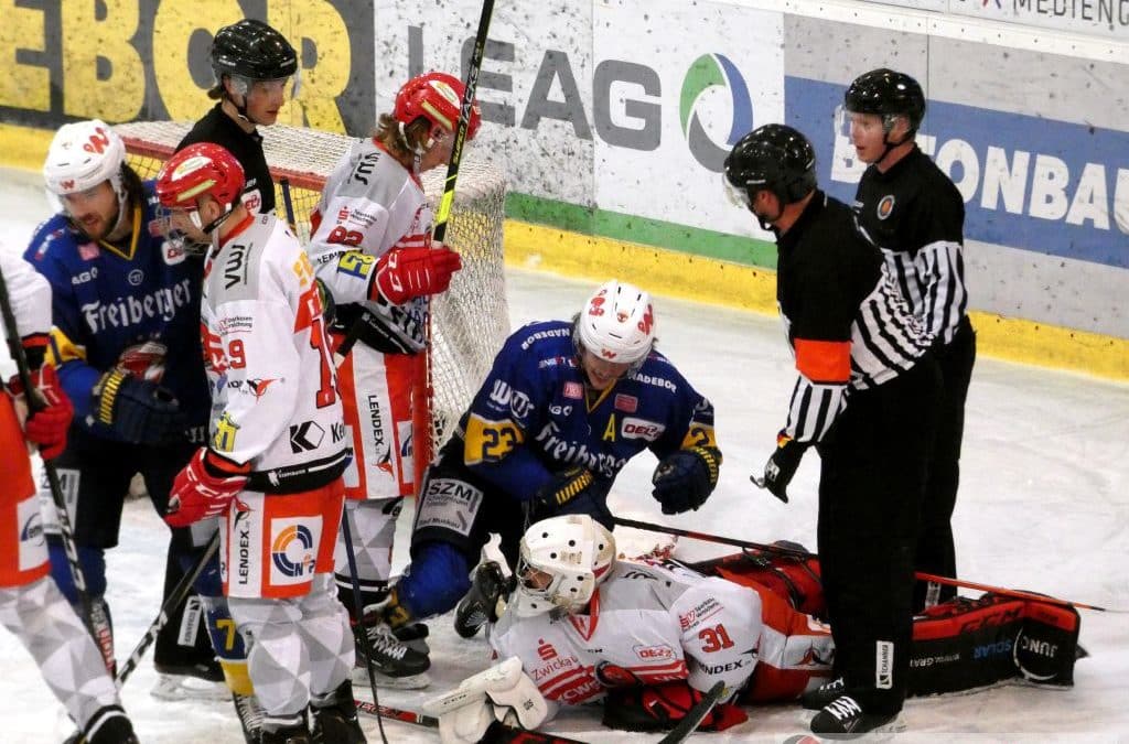 Lausitzer Füchse vs. Eispiraten Crimmitschau vom 08.03.2021