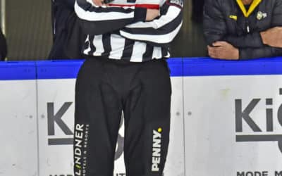 Schiedsrichter Spiel Penny-DEL Krefeld Pinguine vs. Augsburger Panther 29.10.2021