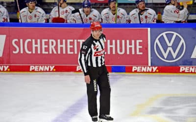 Schiedsrichter Spiel Penny DEL Krefeld Pinguine vs. Düsseldorfer EG 28.11.2021