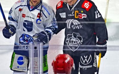 Krefeld Pinguine vs. Straubing Tigers 25.02.2022