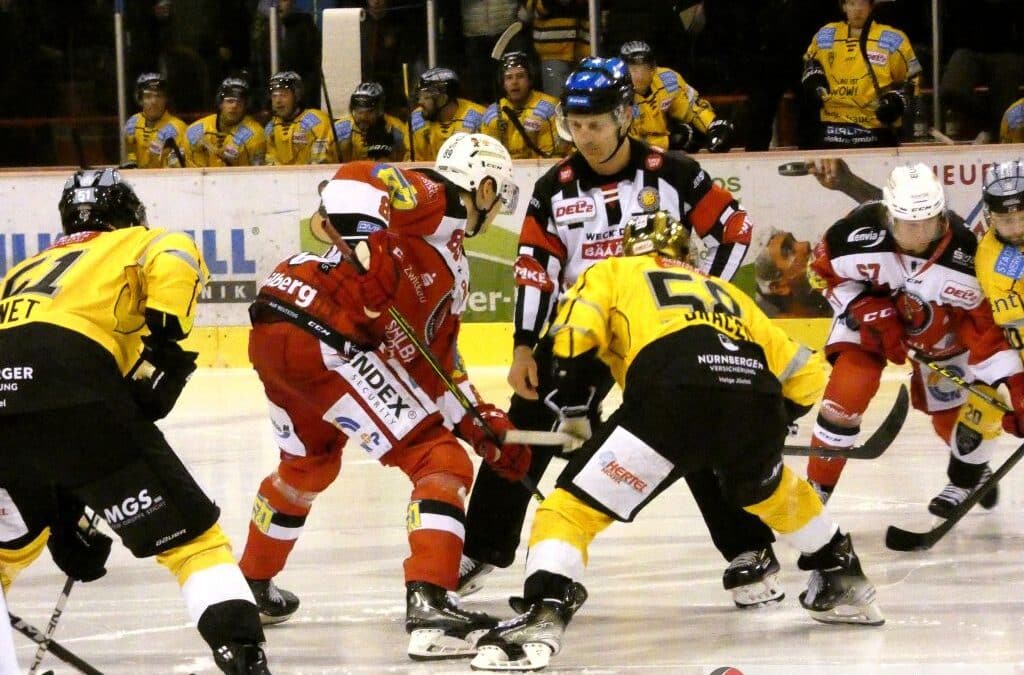 Eispiraten Crimmitschau vs. Bayreuth Tigers am 24.03.2023