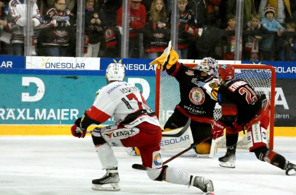 EV Landshut vs. Eispiraten Crimmitschau am 15.09.23