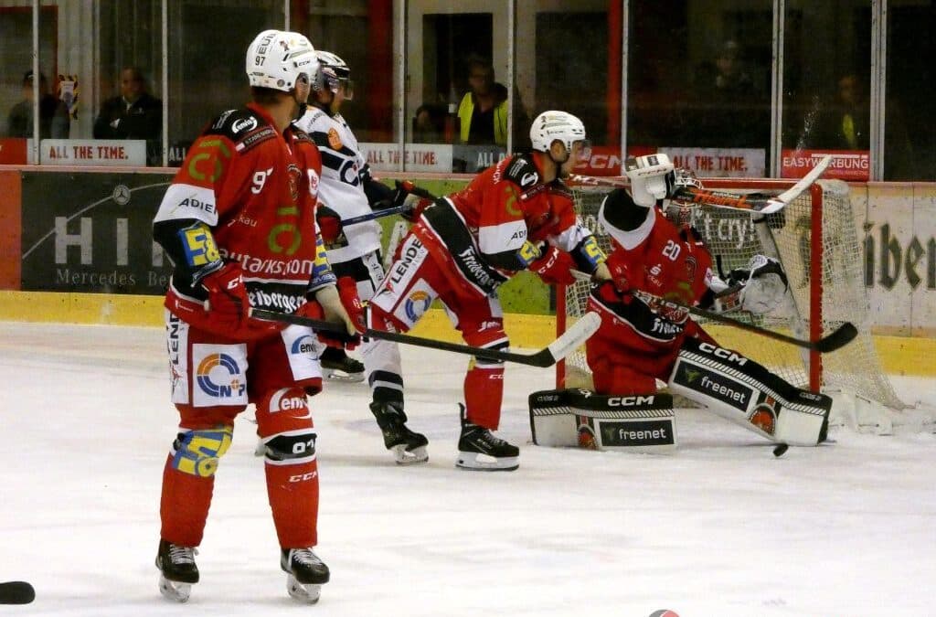 Eispiraten Crimmitschau vs. Towerstars Ravensburg am 24.09.23