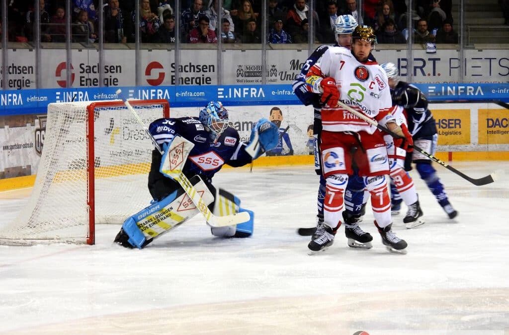 Eislöwen Dresden vs. Eispiraten Crimmitschau am 15.11.24