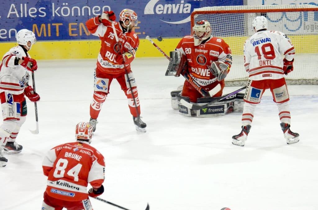 Eispiraten Crimmitschau vs. Eisbären Regensburg am 11.01.26