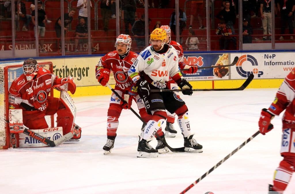 Eispiraten Crimmitschau vs. Bremerhaven Pinguins am 30.08.26